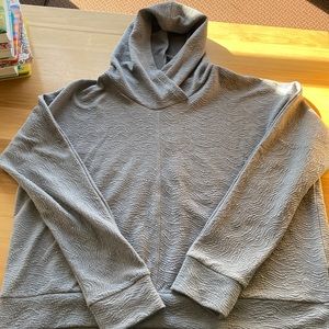 Textured hooded sweatshirt